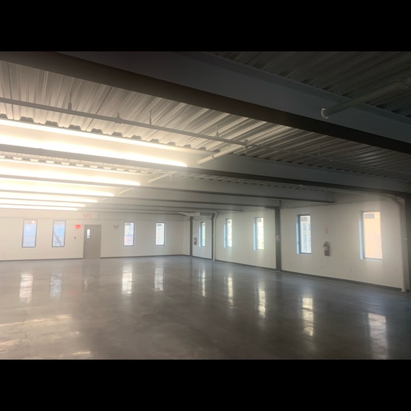 Meet your Posher, Ubaldo - Picture 3 of 8